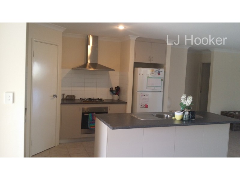 17 Mariposa Boulevard, Secret Harbour WA 6173