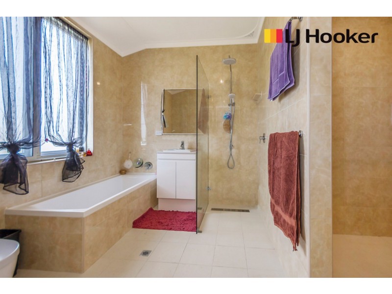 14 Columbia Close, Rockingham WA 6168