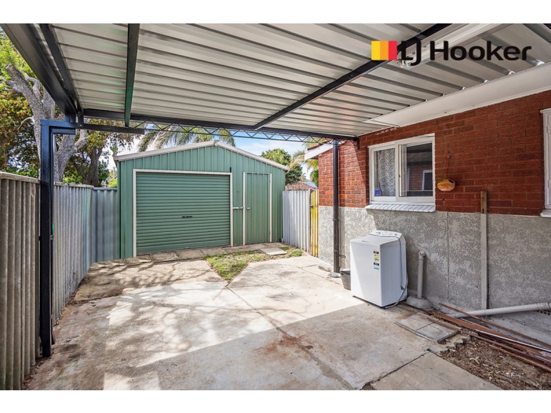 14 Columbia Close, Rockingham WA 6168