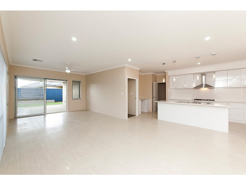 15 Stillwater Drive, Baldivis WA 6171