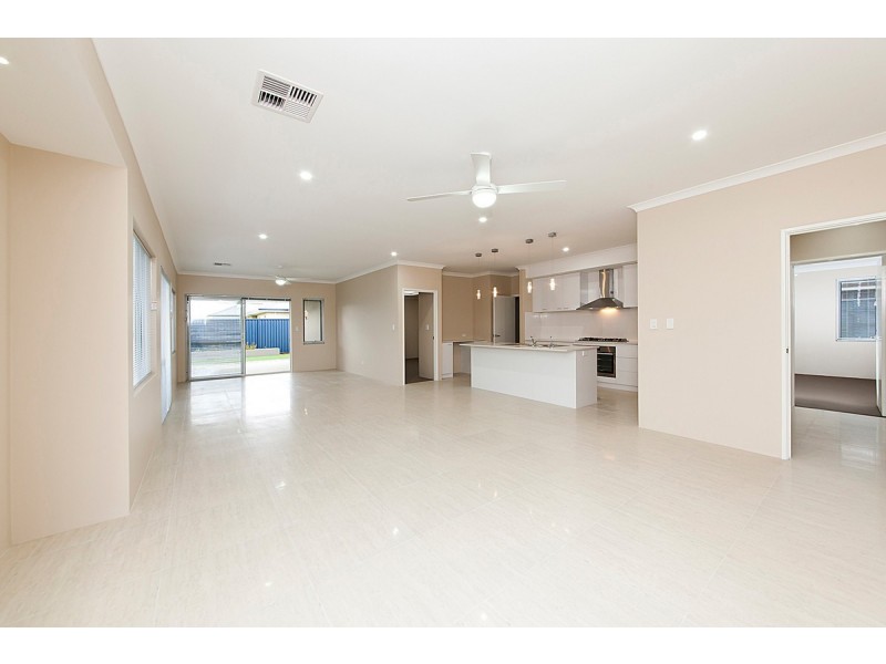 15 Stillwater Drive, Baldivis WA 6171