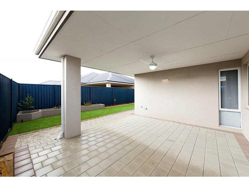 15 Stillwater Drive, Baldivis WA 6171