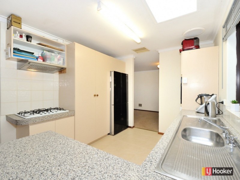 12 Pavo Close, Rockingham WA 6168