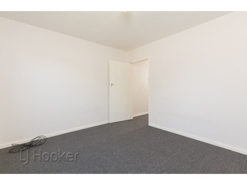 4/4 Minchinson Street, Shoalwater WA 6169