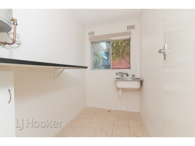 4/4 Minchinson Street, Shoalwater WA 6169