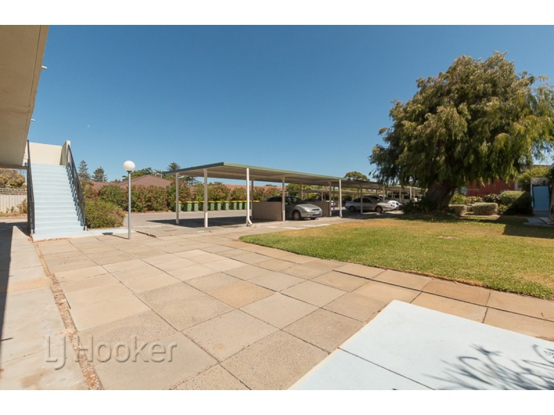 4/4 Minchinson Street, Shoalwater WA 6169