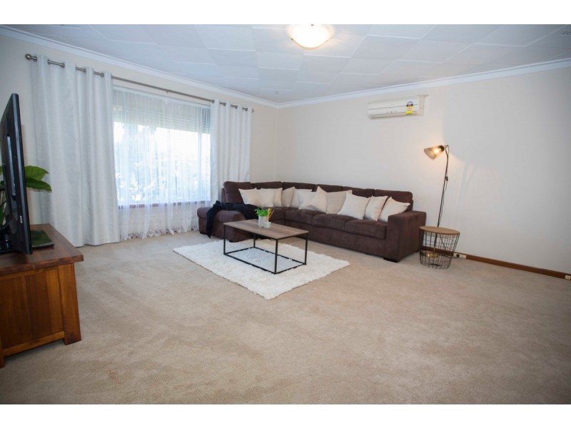 58 Malibu Road, Safety Bay WA 6169