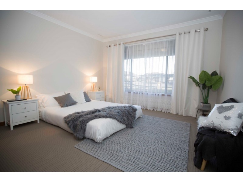 58 Malibu Road, Safety Bay WA 6169