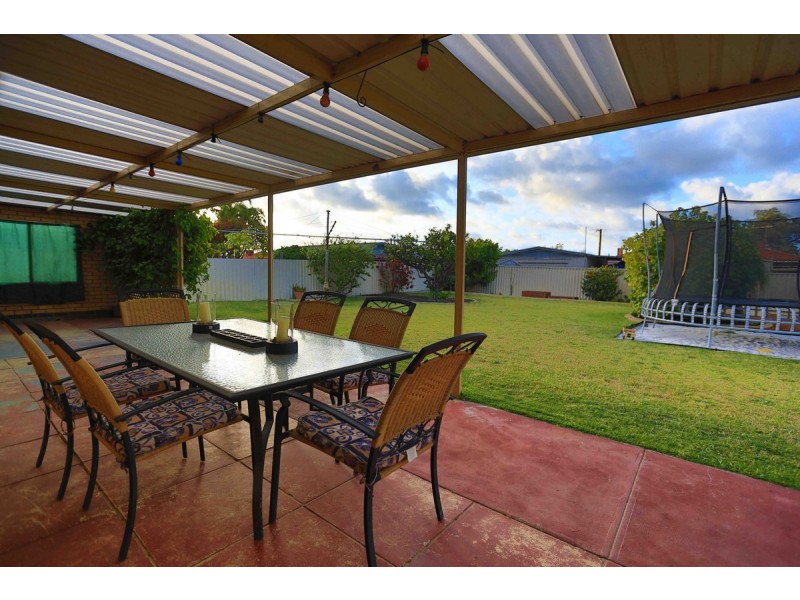 58 Malibu Road, Safety Bay WA 6169