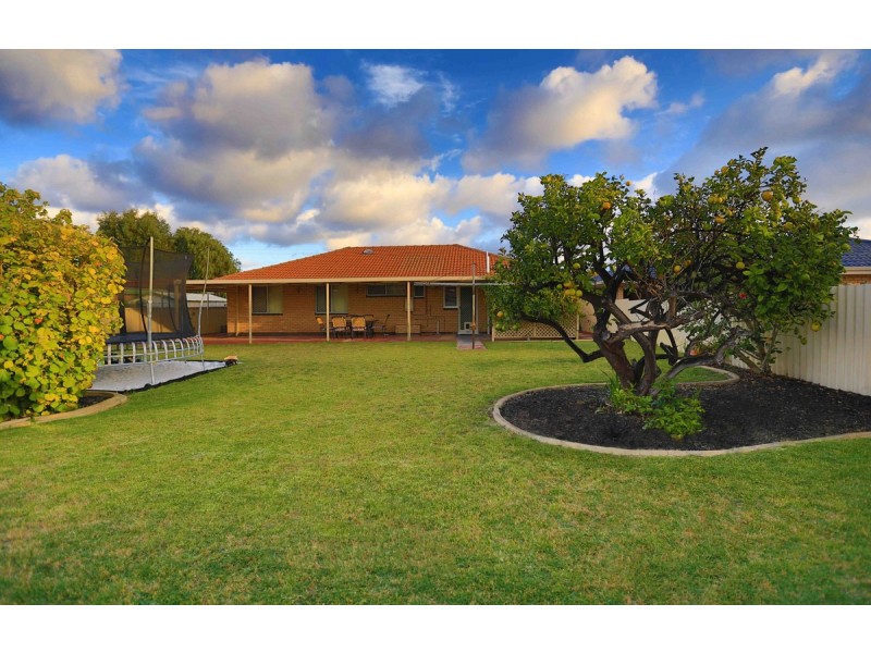 58 Malibu Road, Safety Bay WA 6169