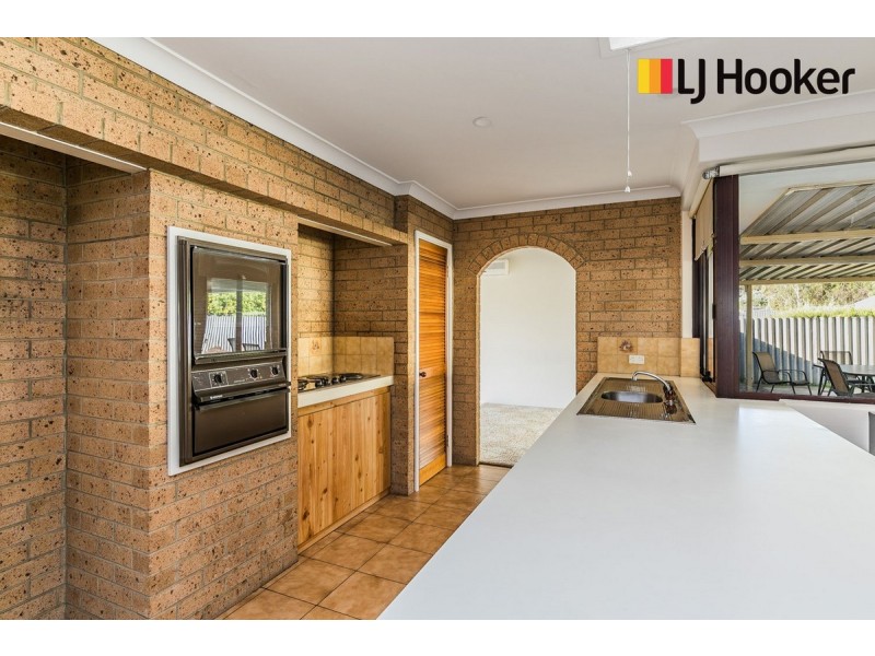 40 Kenton Way, Rockingham WA 6168