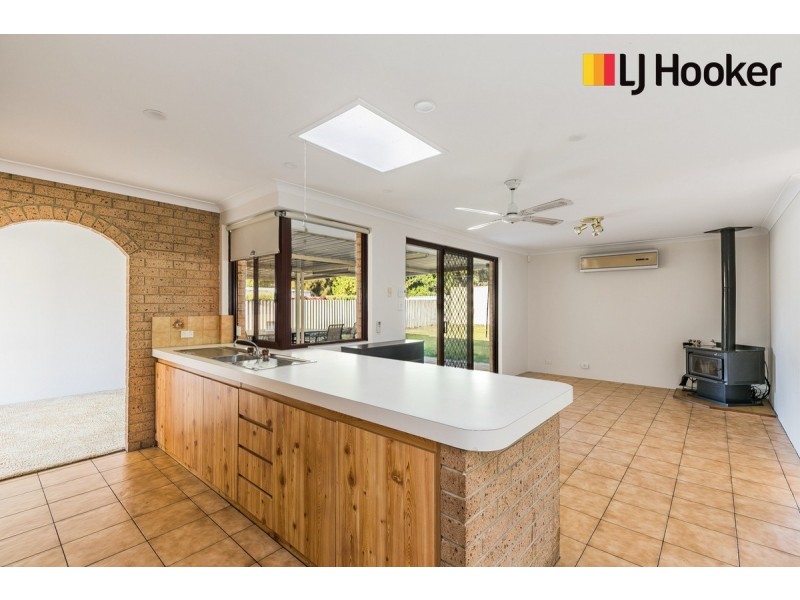 40 Kenton Way, Rockingham WA 6168