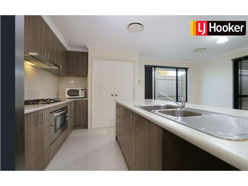 1 Ponderosa Road, Aubin Grove WA 6164