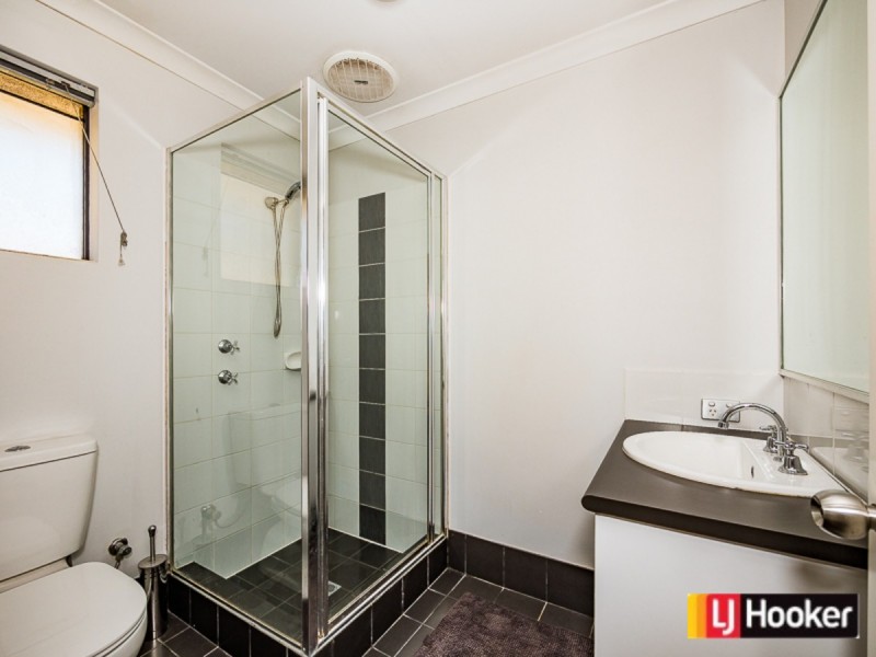 32 Sellafield Bend, Waikiki WA 6169
