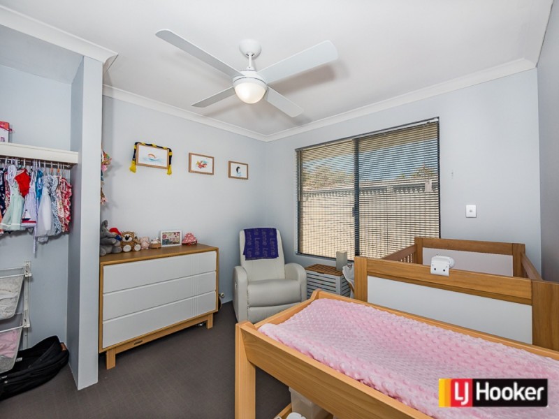 32 Sellafield Bend, Waikiki WA 6169