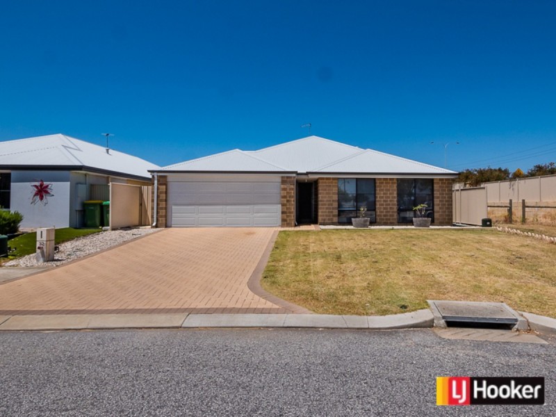 32 Sellafield Bend, Waikiki WA 6169