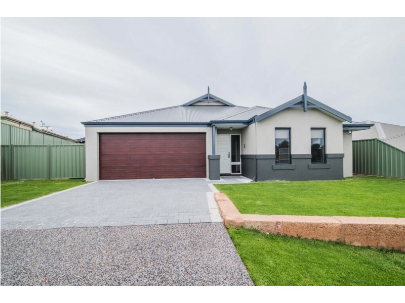 15 Foothills Retreat, Baldivis WA 6171