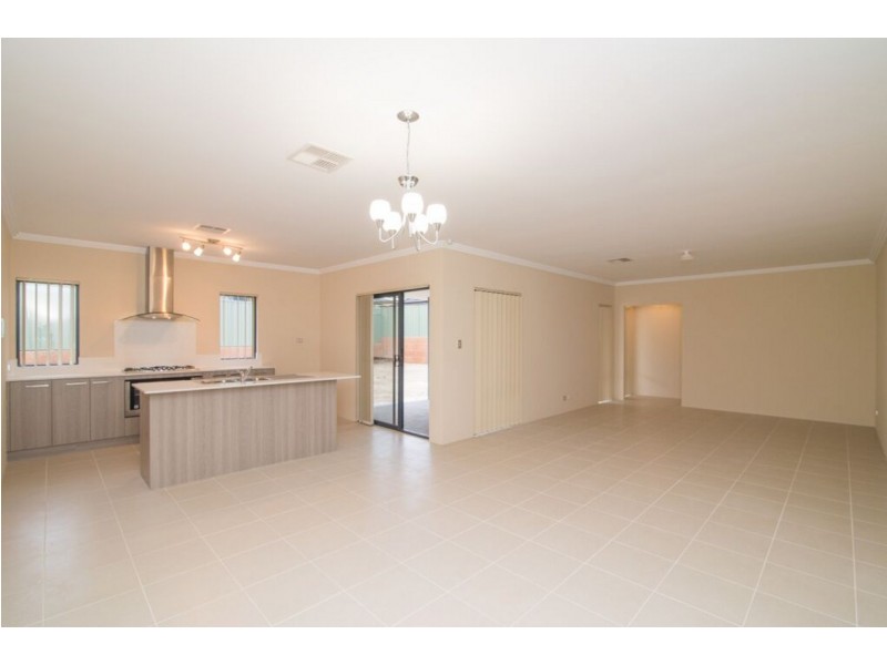 15 Foothills Retreat, Baldivis WA 6171