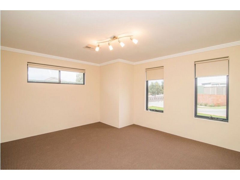 15 Foothills Retreat, Baldivis WA 6171