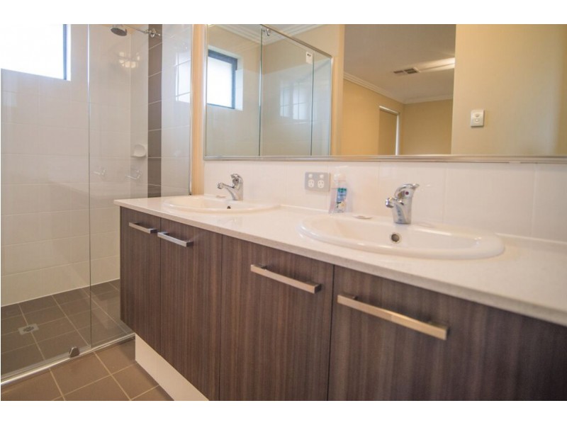 15 Foothills Retreat, Baldivis WA 6171