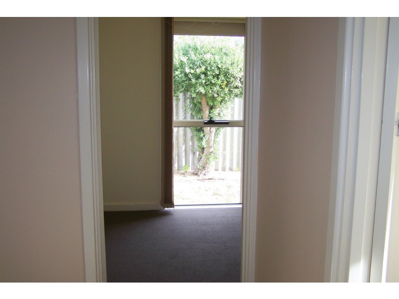 3 Crater Place, Rockingham WA 6168