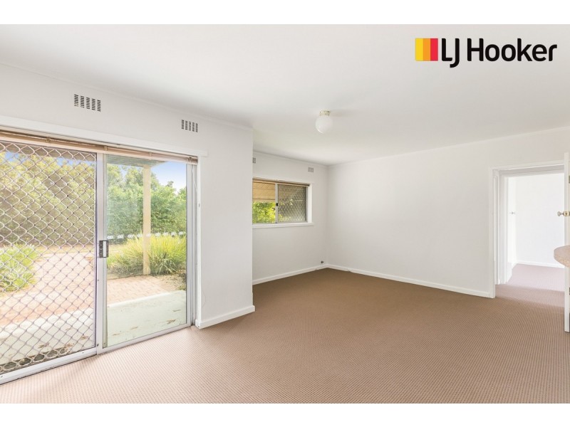 1/21 Fennager Way, Calista WA 6167