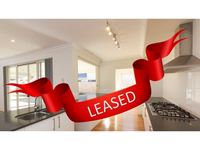 16 Bancoura Parkway, Secret Harbour WA 6173