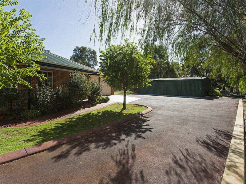 22 Bate Road, Serpentine WA 6125