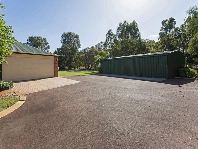 22 Bate Road, Serpentine WA 6125