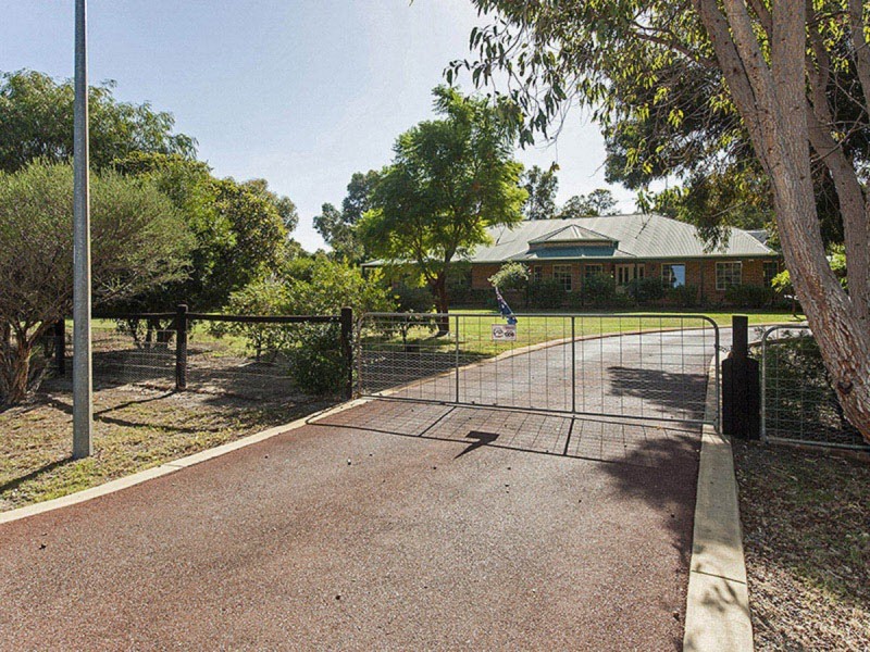 22 Bate Road, Serpentine WA 6125