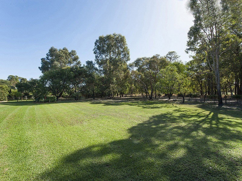 22 Bate Road, Serpentine WA 6125