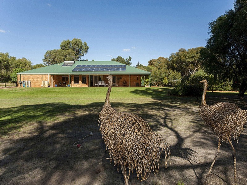22 Bate Road, Serpentine WA 6125