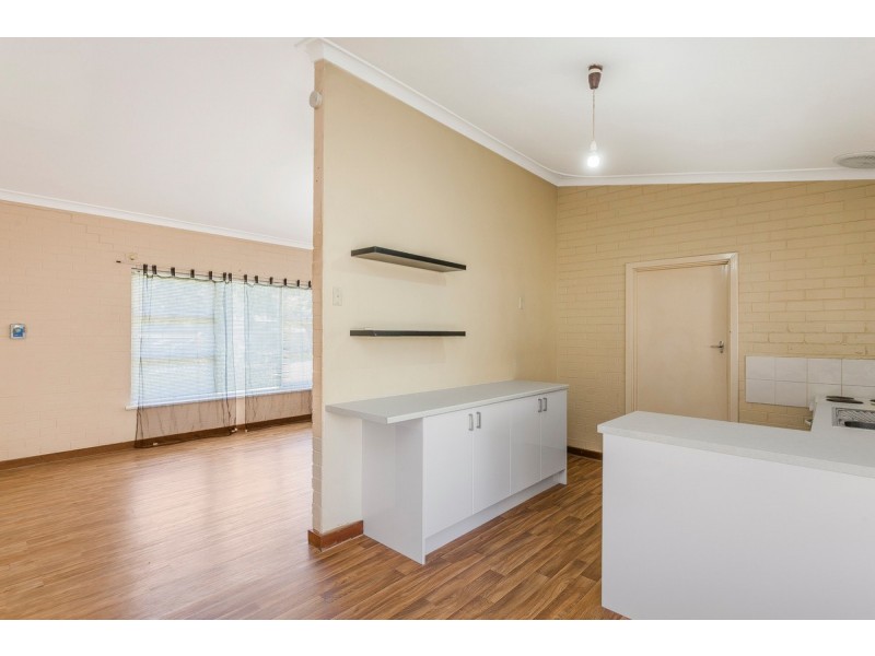 18 Liverpool Street, Shoalwater WA 6169