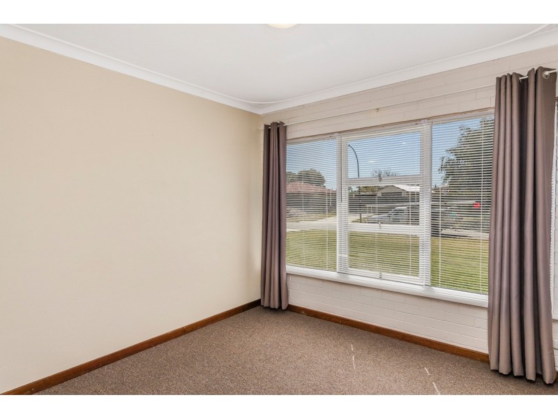 18 Liverpool Street, Shoalwater WA 6169