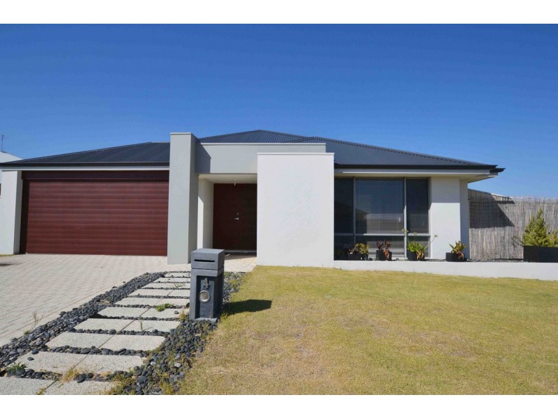 4 Hummingbird Way, Singleton WA 6175