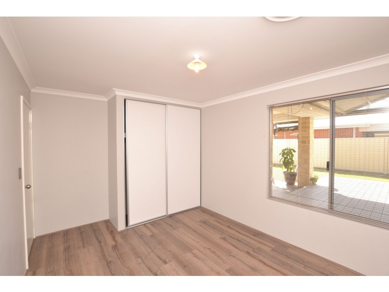 4 Hummingbird Way, Singleton WA 6175