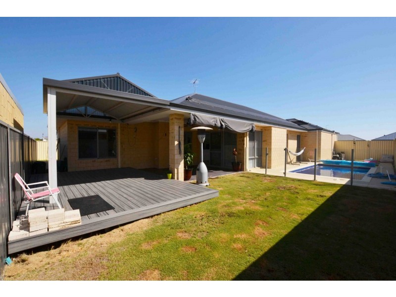 4 Hummingbird Way, Singleton WA 6175