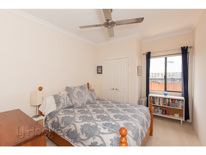 5 Buttercup Parkway, Halls Head WA 6210
