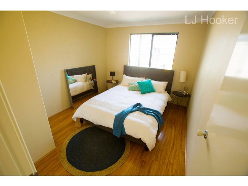 6 Barossa Approach, Rockingham WA 6168