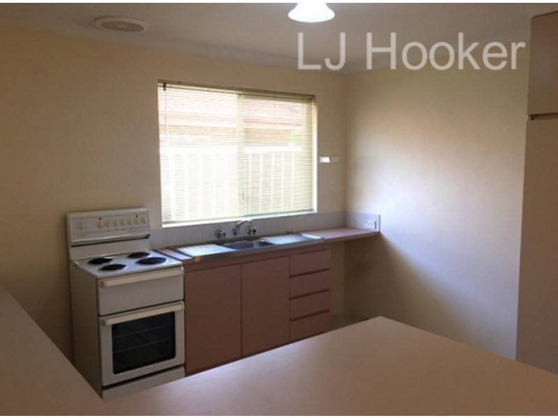 11 Silver Grove, Warnbro WA 6169