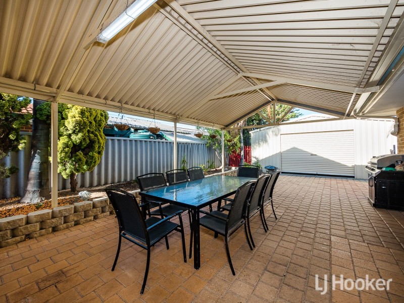 14 Kentia Close, Warnbro WA 6169