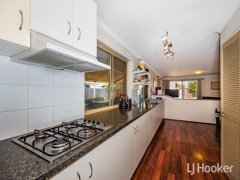14 Kentia Close, Warnbro WA 6169