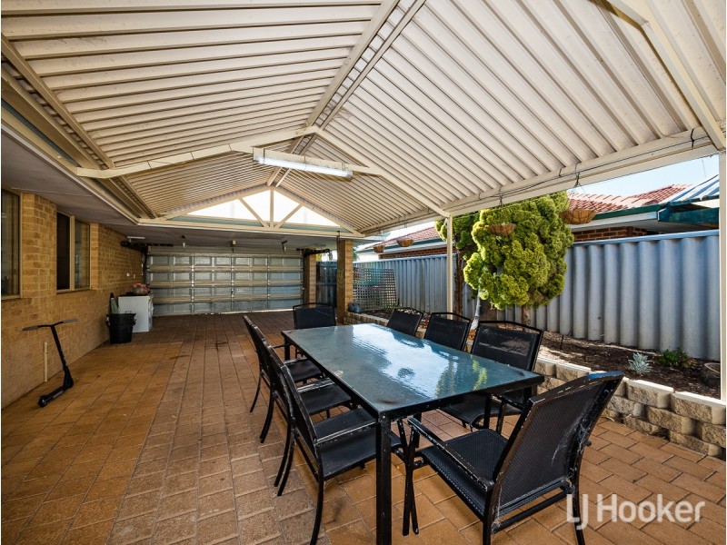 14 Kentia Close, Warnbro WA 6169