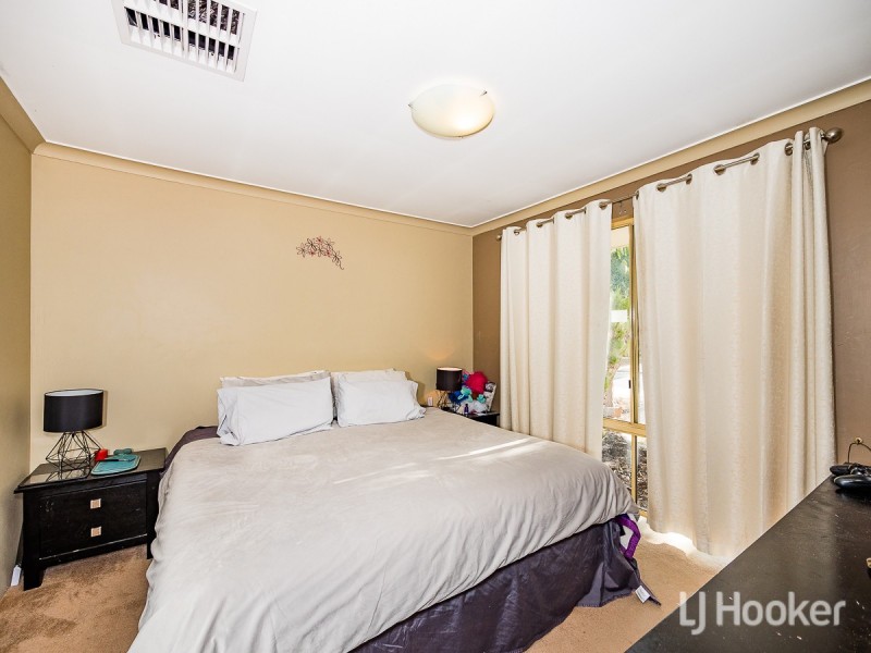 14 Kentia Close, Warnbro WA 6169