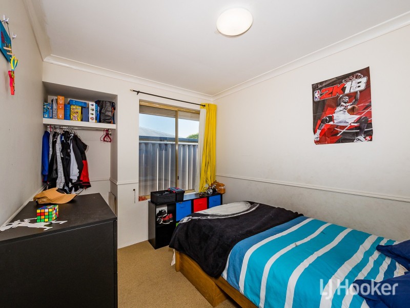 14 Kentia Close, Warnbro WA 6169