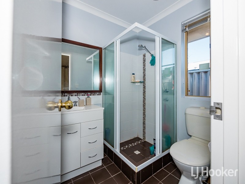 14 Kentia Close, Warnbro WA 6169