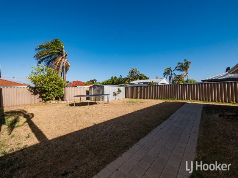 14 Kentia Close, Warnbro WA 6169