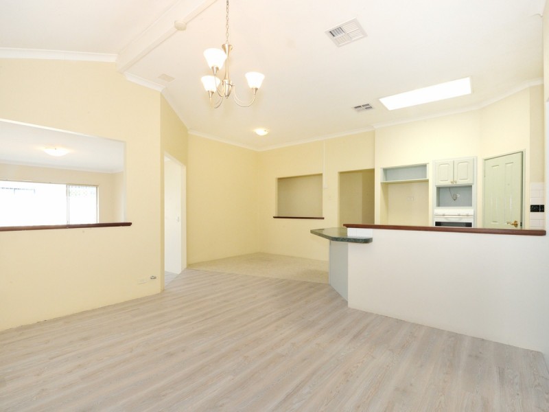 26 Jaywick Close, Safety Bay WA 6169