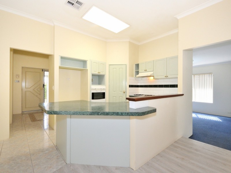 26 Jaywick Close, Safety Bay WA 6169
