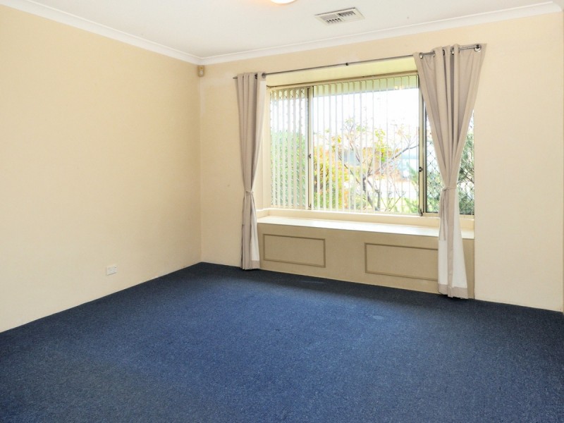 26 Jaywick Close, Safety Bay WA 6169
